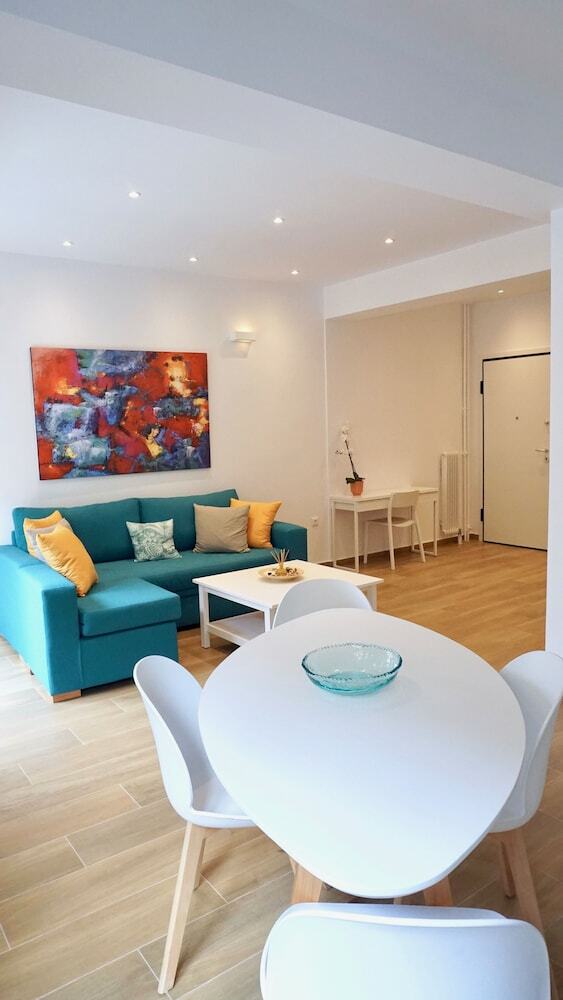 Apartamentos Warm & Spacious Apt In Athens