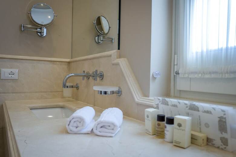 Hotel Relais Villa Lanzirotti