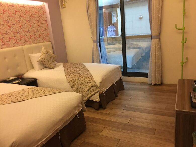 Hotel Oec Hostel