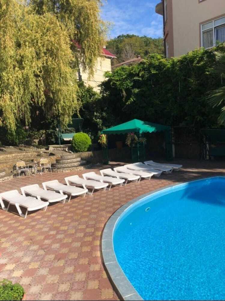Medovaya Hotel