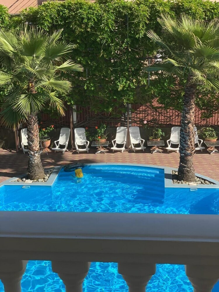 Medovaya Hotel