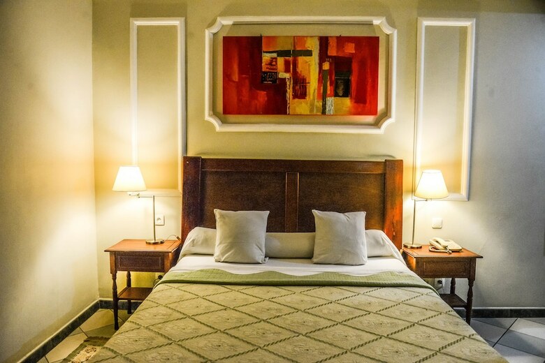 Tchero Hotel