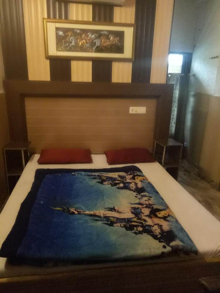 Hotel Milan Palace