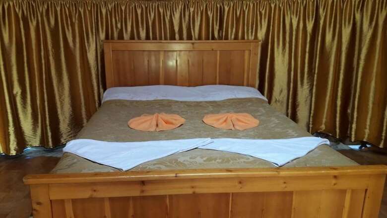 Hotel Family Tour Guest House