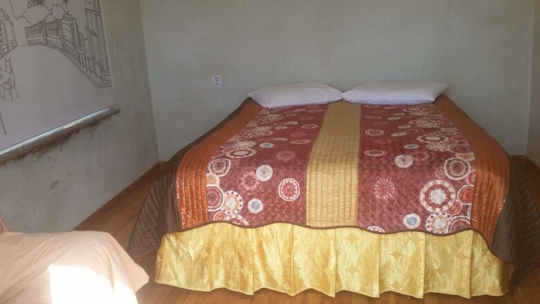 Hotel Family Tour Guest House