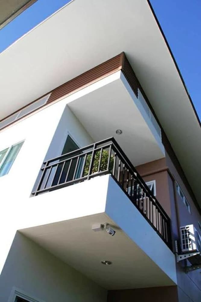 Hotel Baan Klangsuan Bang Korbua