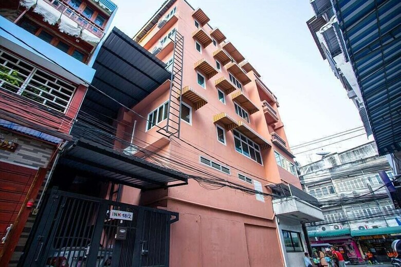 Hotel Ink 18/2 Hostel (Sukhumvit  22)