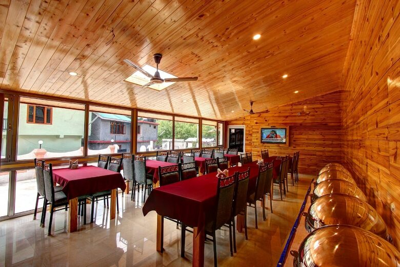 Bed & Breakfast Hotel Monarch Residency