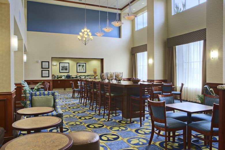Hotel Hampton Inn And Suites Ridgecrest