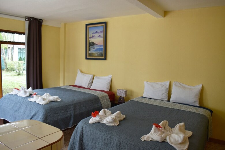 Hotel Quepos Para�so