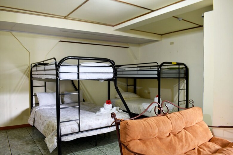Hotel Quepos Para�so