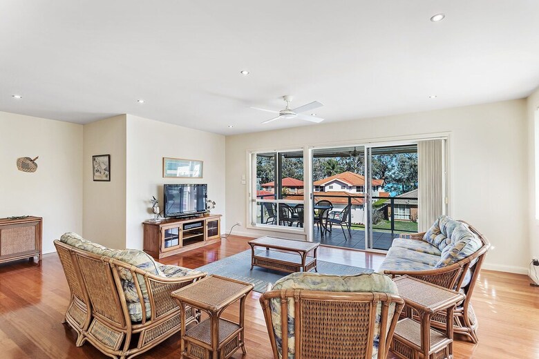Danalene Parade, 1/25