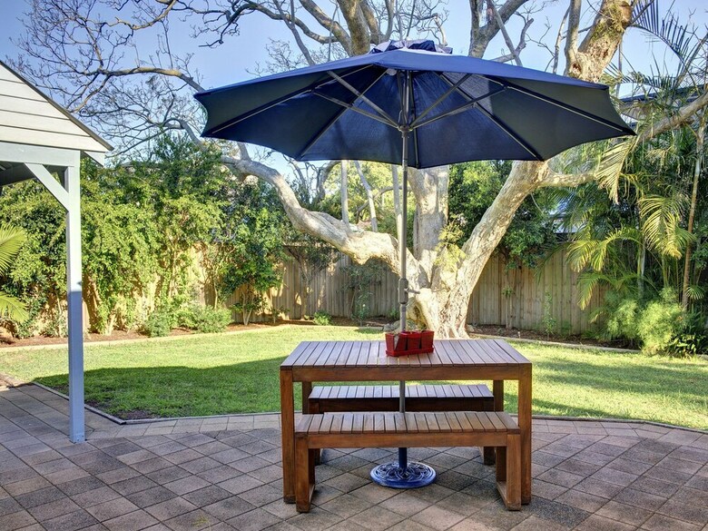 Pine Cottage, 5a Nelson Street