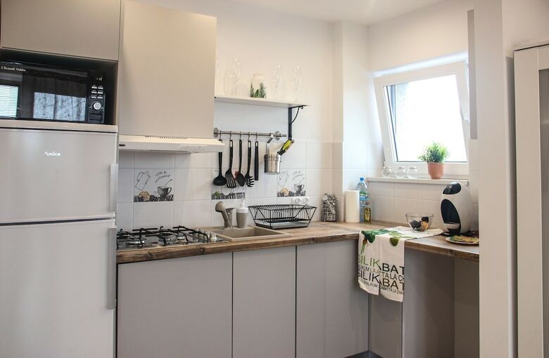 Sunny City Center Apartment