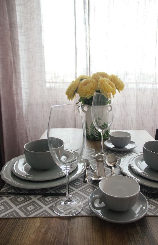 Sunny City Center Apartment