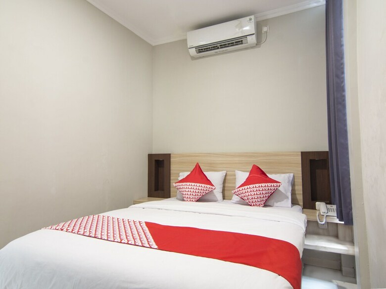 Hostal Oyo 114 Plemburan Residence