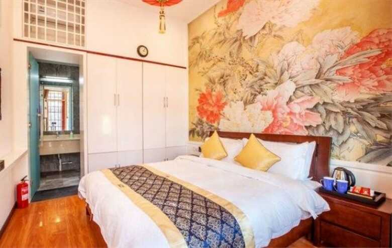 Great Wall Village Story Hotel