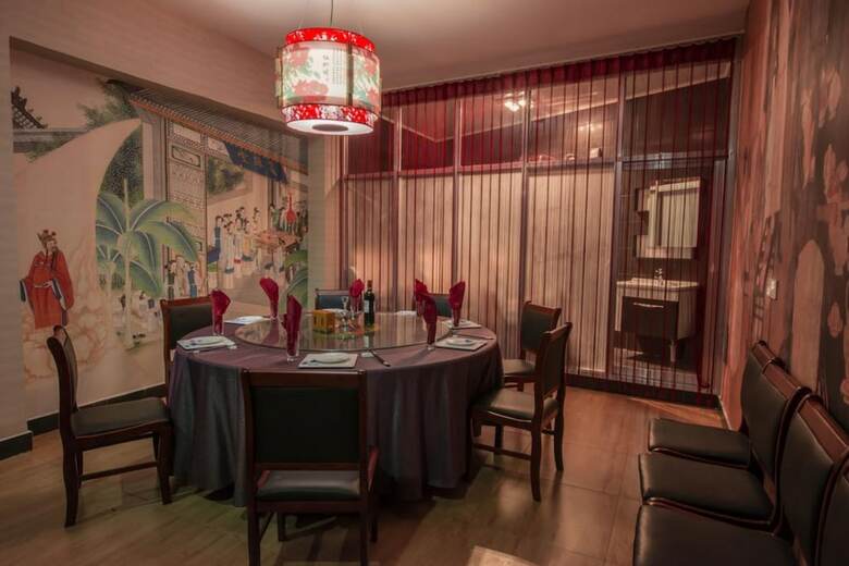 Great Wall Village Story Hotel