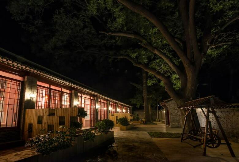 Great Wall Village Story Hotel