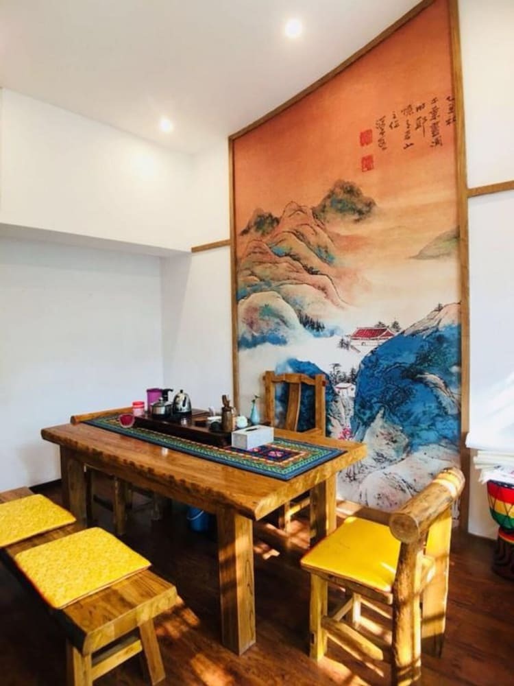 Great Wall Village Story Hotel