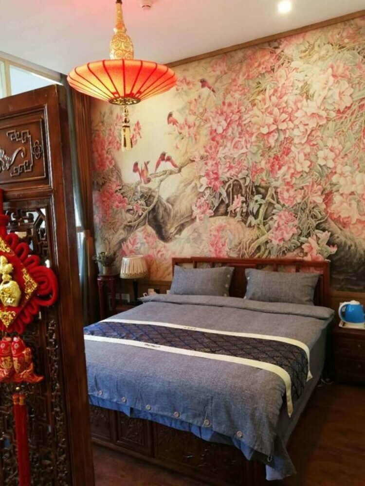 Great Wall Village Story Hotel