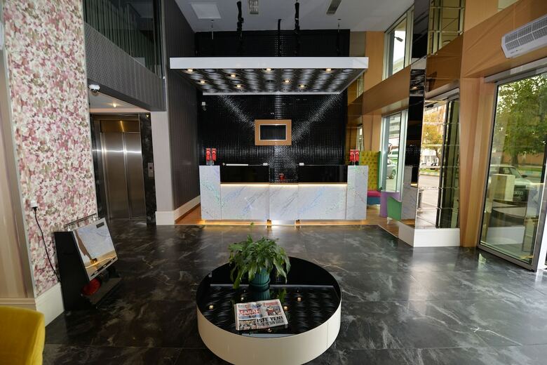 Peker Hotel