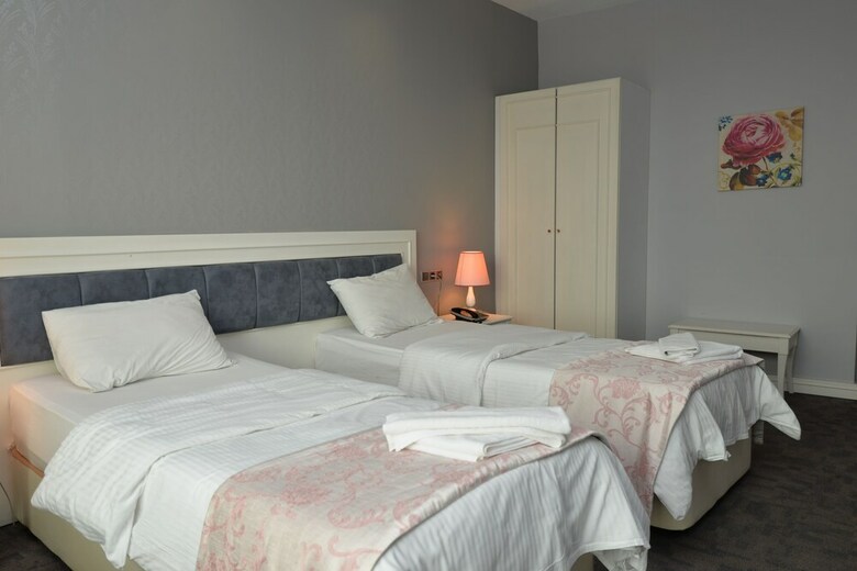 Peker Hotel