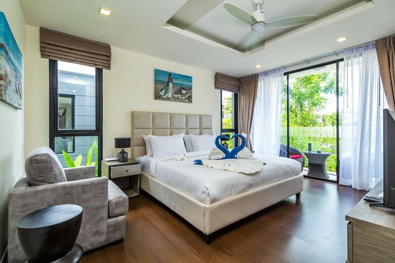 Laguna Park Villas