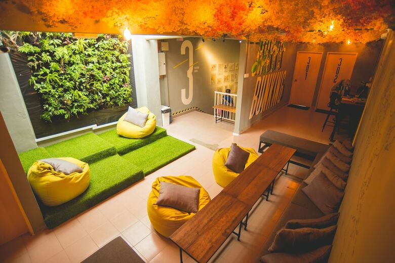 Hostal Traveller Bunker Hostel 1