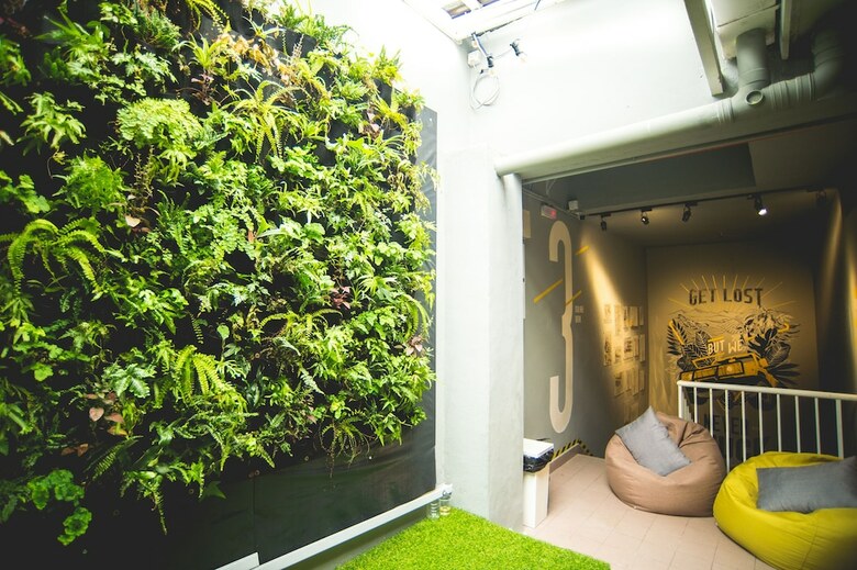Hostal Traveller Bunker Hostel 1