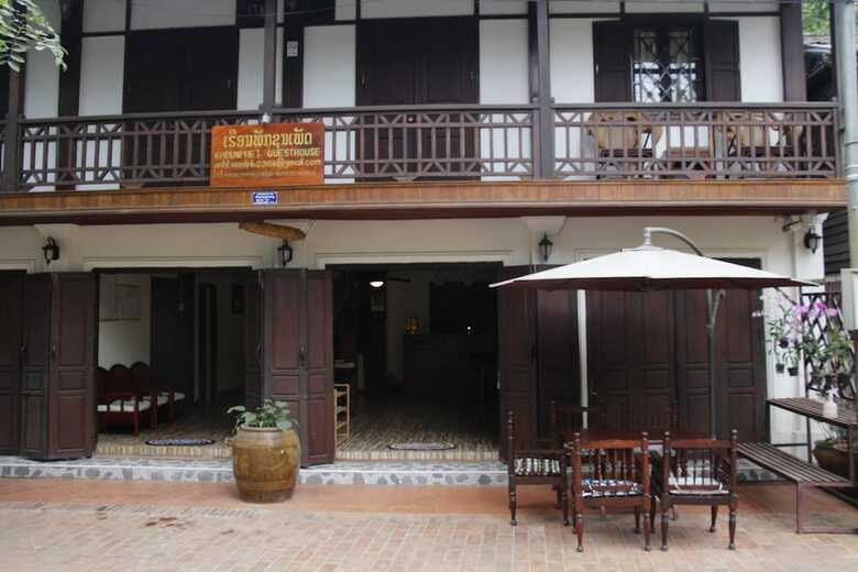 Hotel Khoun Phet Guesthouse