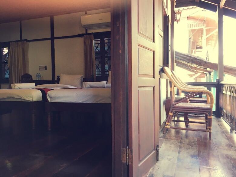Hotel Khoun Phet Guesthouse