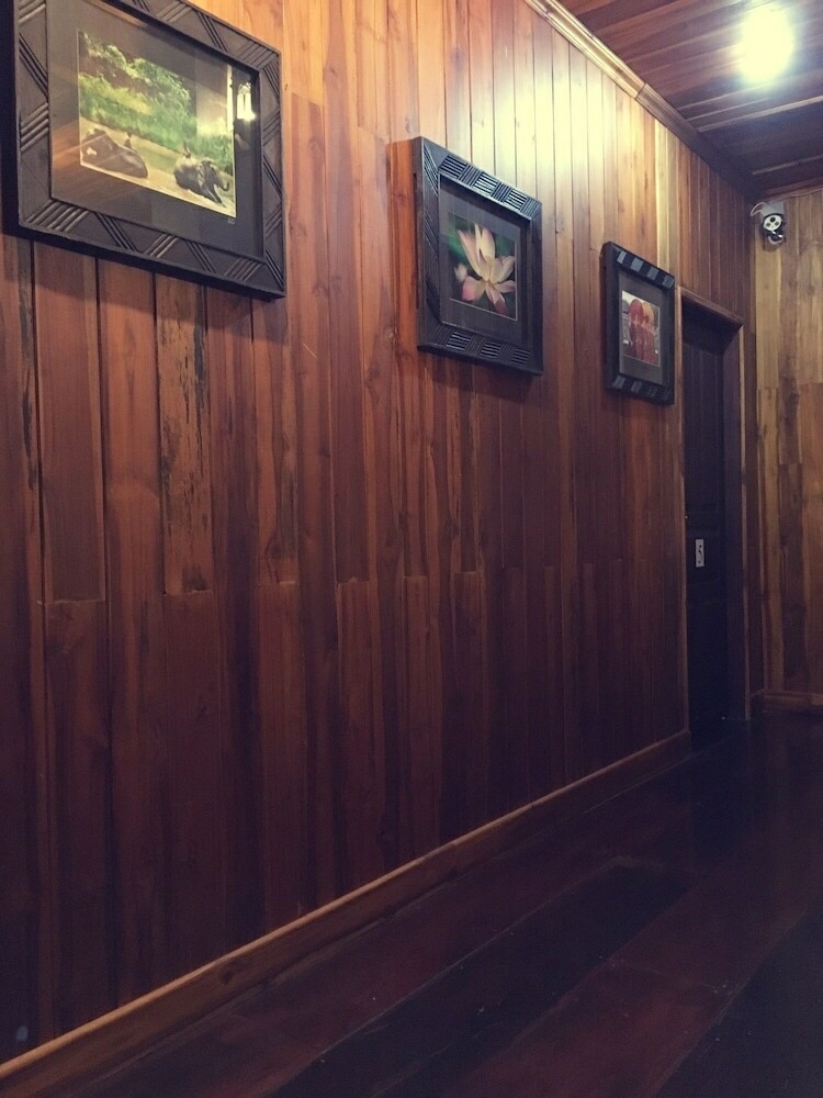 Hotel Khoun Phet Guesthouse