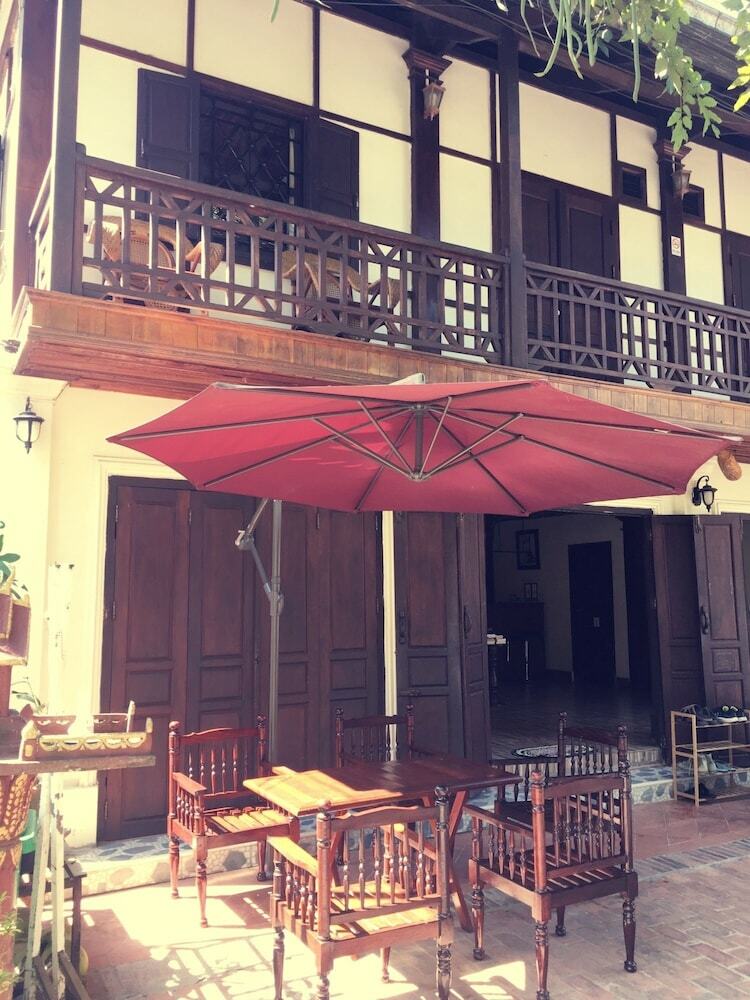 Hotel Khoun Phet Guesthouse