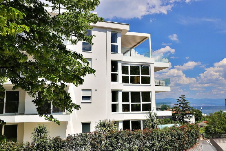 Designed Apartment With Swimming Pool