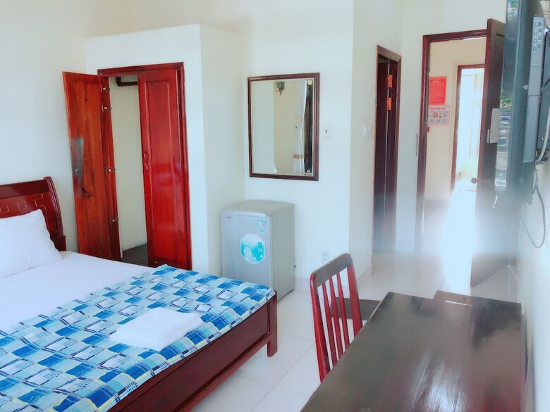 Minh Hong Hotel