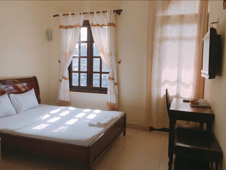 Minh Hong Hotel