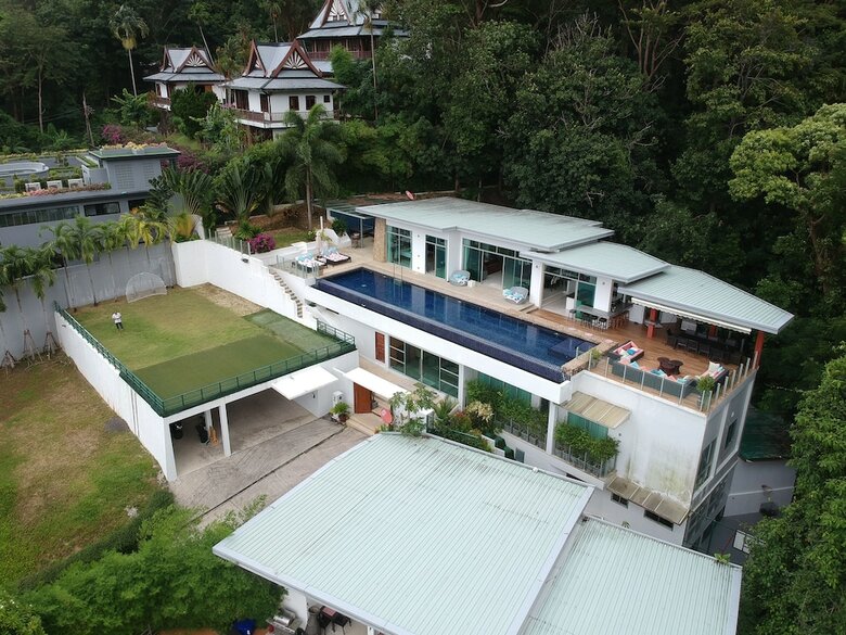 Parinda Villa In Naka Hills