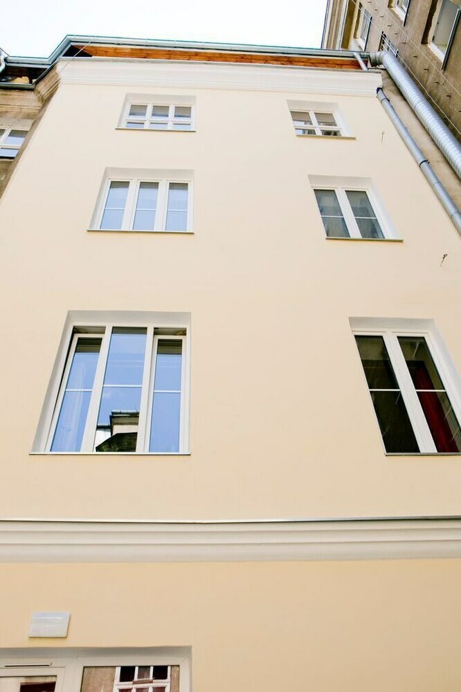 Hotel Studio Rental Central Warsaw