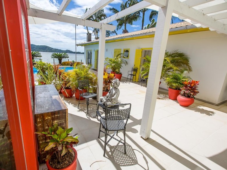 Bed & Breakfast Girass�is Da Lagoa