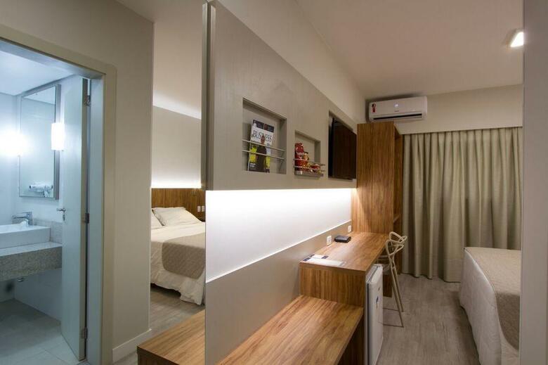Hotel Le Canard Joinville
