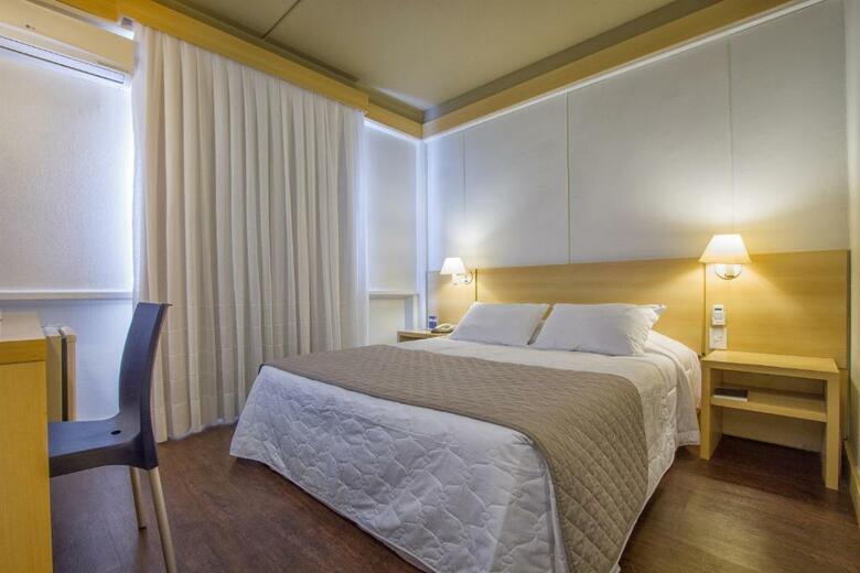 Hotel Le Canard Joinville