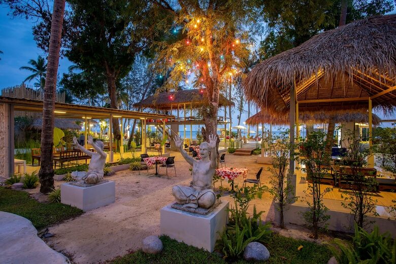 Hotel Villa Cha-cha Krabi Beachfront Resort