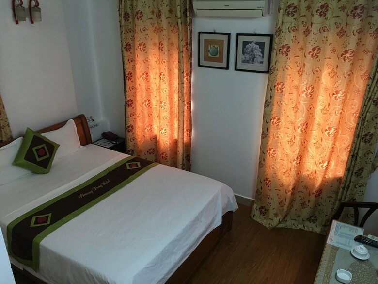 Hotel Khach San Phuong Dong