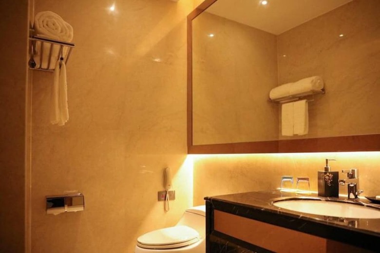 Dear Hotel