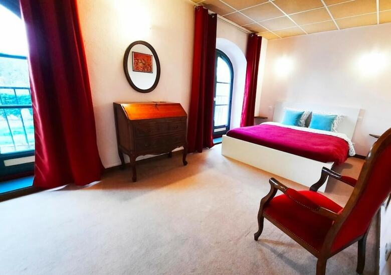 Domaine Lou Castet B&B