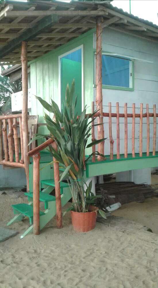 Hostal Luna Beach Home & Cabanas - Hostel