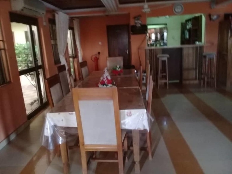 Nhyira Hotel