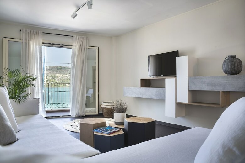Hotel Argostoli Marina Suites