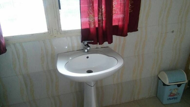 New Mexico Hotel - Takoradi